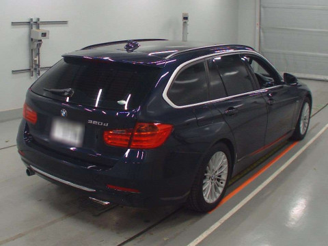 2014 BMW 3 Series 3D20[1]