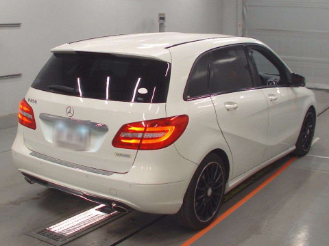 2013 Mercedes Benz B-Class 246244[1]