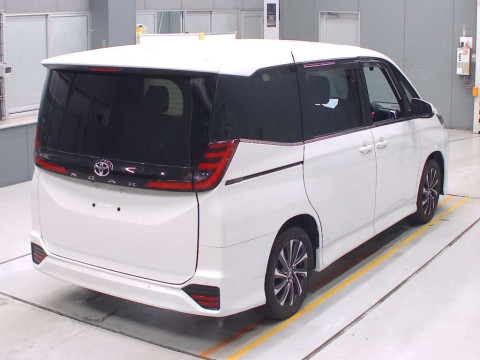 2023 Toyota Noah MZRA90W[1]