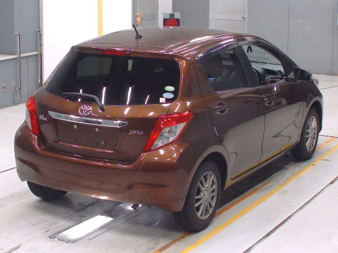 2012 Toyota Vitz KSP130[1]