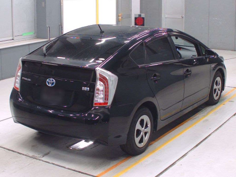 2014 Toyota Prius ZVW30[1]