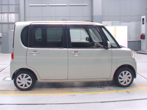 2012 Daihatsu Tanto L375S[2]