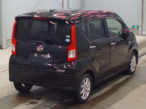 2015 Daihatsu Move L160S[1]