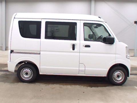 2024 Nissan Clipper Van DR17V[2]