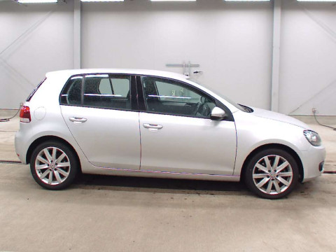 2009 Volkswagen Golf 1KCAV[2]