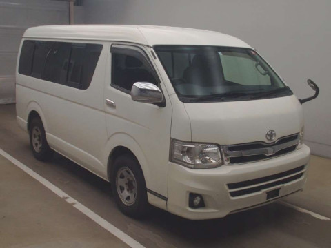 2013 Toyota Hiace Wagon TRH214W[2]