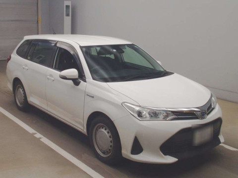 2018 Toyota Corolla Fielder NKE165G[2]