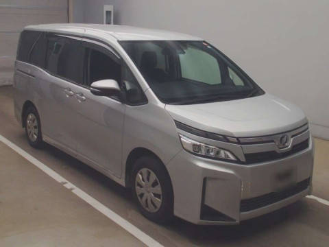 2017 Toyota Voxy ZRR80G[2]