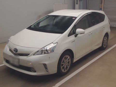 2014 Toyota Prius alpha ZVW41W[0]