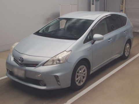 2012 Toyota Prius alpha ZVW41W[0]