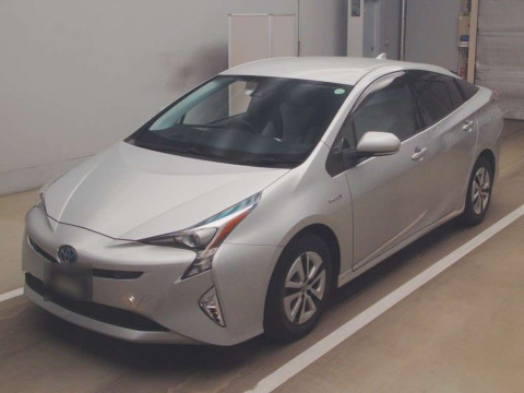 2016 Toyota Prius ZVW51[0]