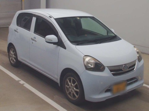 2012 Daihatsu Mira es LA300S[2]