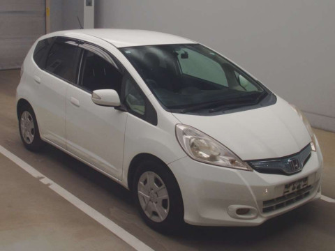 2011 Honda Fit Hybrid GP1[2]