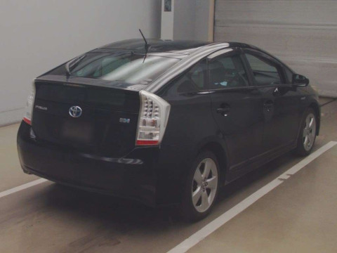 2010 Toyota Prius ZVW30[1]