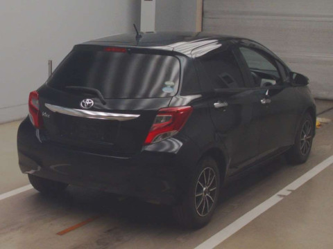 2015 Toyota Vitz NSP130[1]