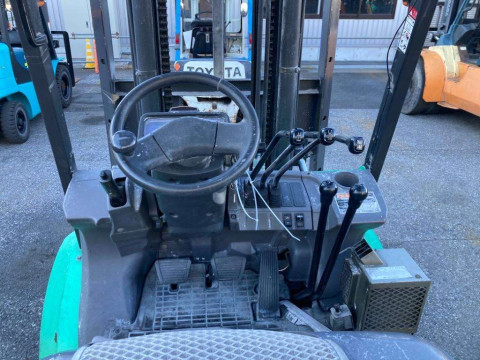 2006 Others Forklift FG35AD[2]