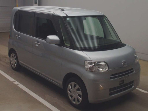 2013 Daihatsu Tanto L375S[2]