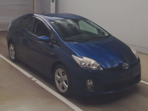 2010 Toyota Prius ZVW30[2]