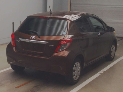 2011 Toyota Vitz NSP130[1]