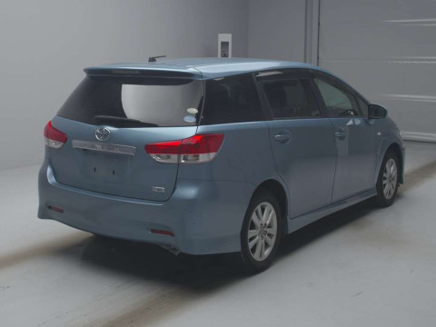 2010 Toyota Wish ZGE20W[1]