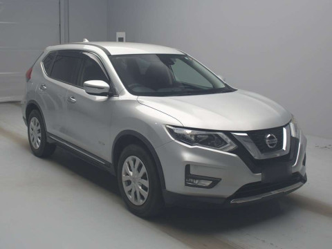 2019 Nissan X-Trail HNT32[2]