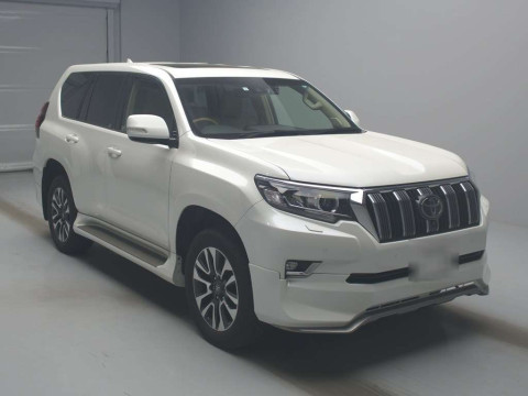 2023 Toyota Land Cruiser Prado GDJ151W[2]