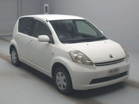 2005 Toyota Passo QNC10[2]