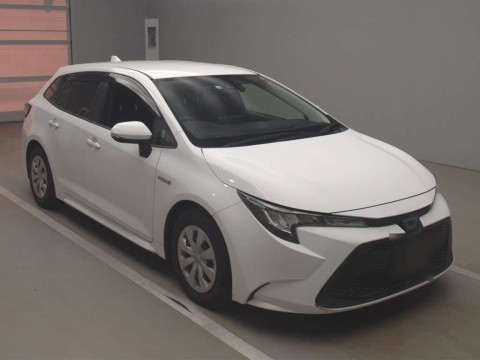 2019 Toyota Corolla Touring Wagon ZWE211W[2]