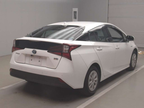 2019 Toyota Prius ZVW51[1]