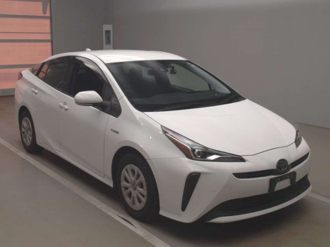 2019 Toyota Prius ZVW51[2]