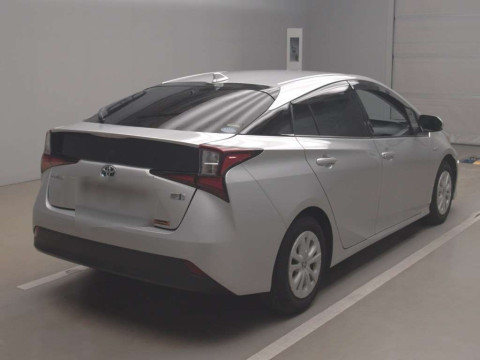 2020 Toyota Prius ZVW51[1]