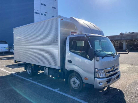 2020 Toyota Toyoace Truck XZU710[2]