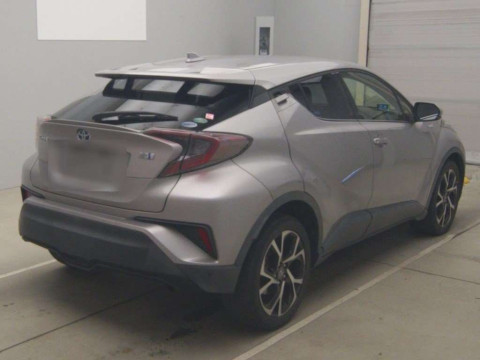 2017 Toyota C-HR ZYX10[1]