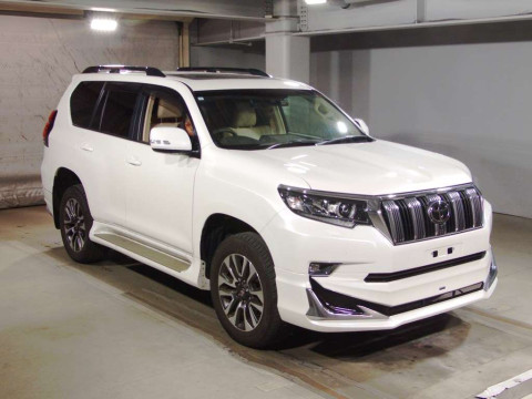 2023 Toyota Land Cruiser Prado TRJ150W[2]