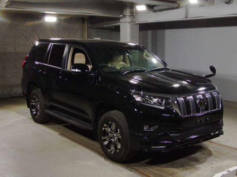 2020 Toyota Land Cruiser Prado TRJ150W[2]