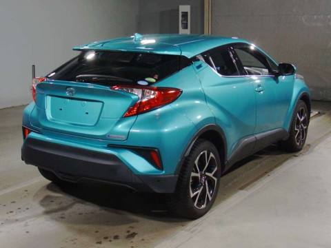 2017 Toyota C-HR NGX50[1]