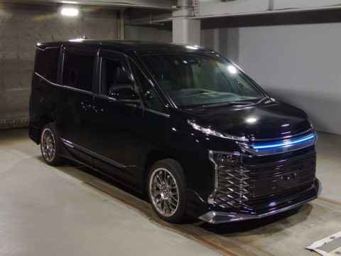 2022 Toyota Voxy MZRA95W[2]