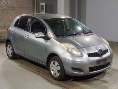 2007 Toyota Vitz NCP95[2]