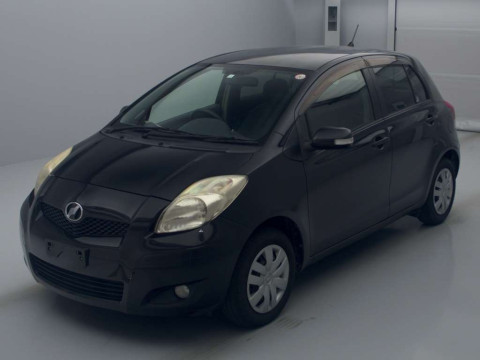 2010 Toyota Vitz SCP90[0]