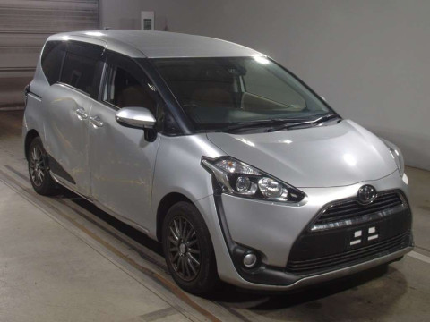 2017 Toyota Sienta NSP170G[2]