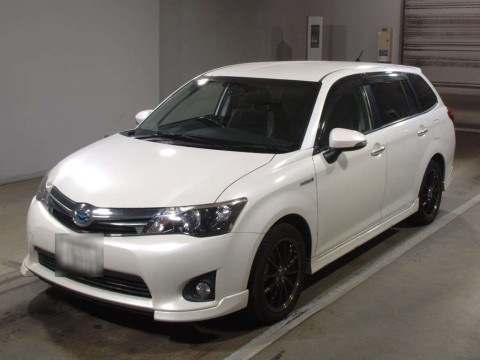 2014 Toyota Corolla Fielder NKE165G[0]