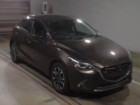 2017 Mazda Demio DJ5FS[2]