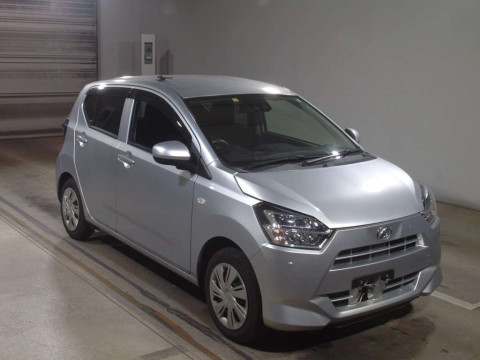 2022 Daihatsu Mira es LA350S[2]