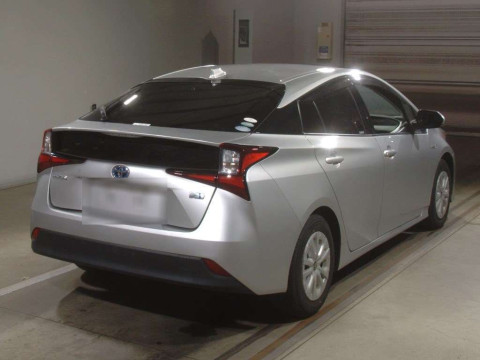 2019 Toyota Prius ZVW51[1]