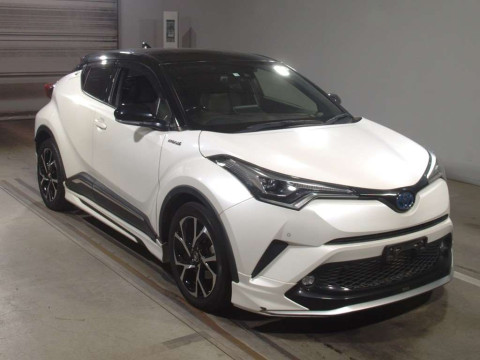 2018 Toyota C-HR ZYX10[2]