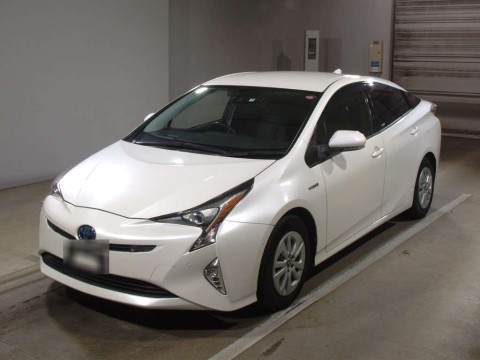 2017 Toyota Prius ZVW50[0]