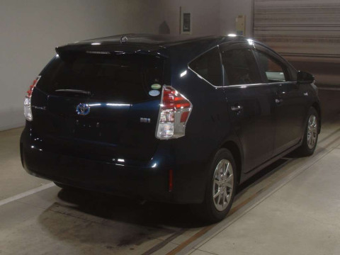 2019 Toyota Prius alpha ZVW41W[1]