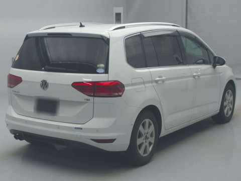 2017 Volkswagen Golf Touran 1TCZD[1]