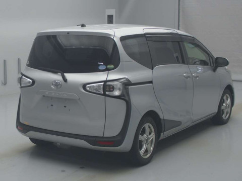 2016 Toyota Sienta NSP170G[1]