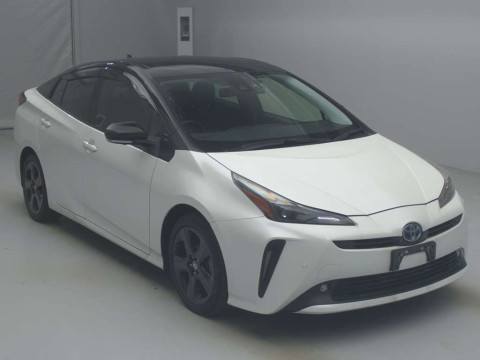 2022 Toyota Prius ZVW51[2]